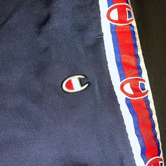 CHAMPION SWEATS - Picture 4 of 5